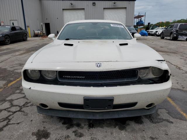 2B3LJ44V59H591122 - 2009 DODGE CHALLENGER SE WHITE photo 5