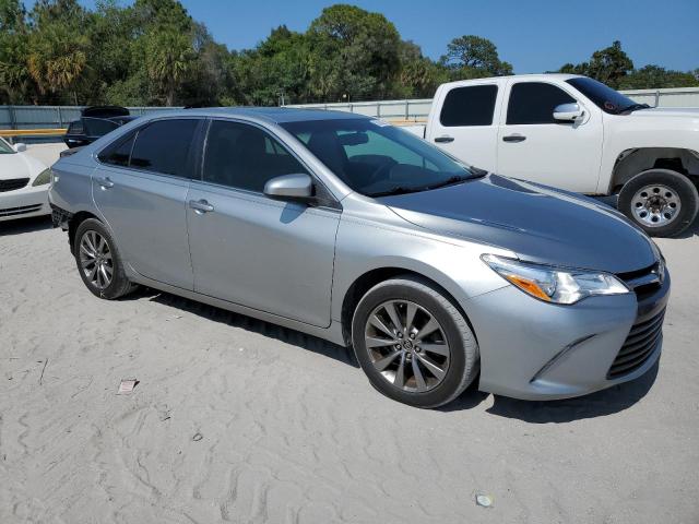 4T1BF1FK6FU932108 - 2015 TOYOTA CAMRY LE SILVER photo 4