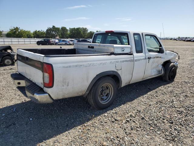 1N6DD26S8WC305308 - 1998 NISSAN FRONTIER KING CAB XE WHITE photo 3