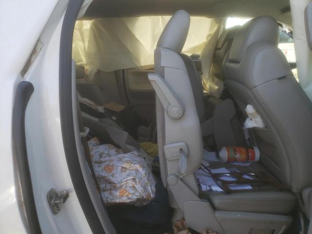 5GZER23798J172497 - 2008 SATURN OUTLOOK XR თეთრი ფოტო 11