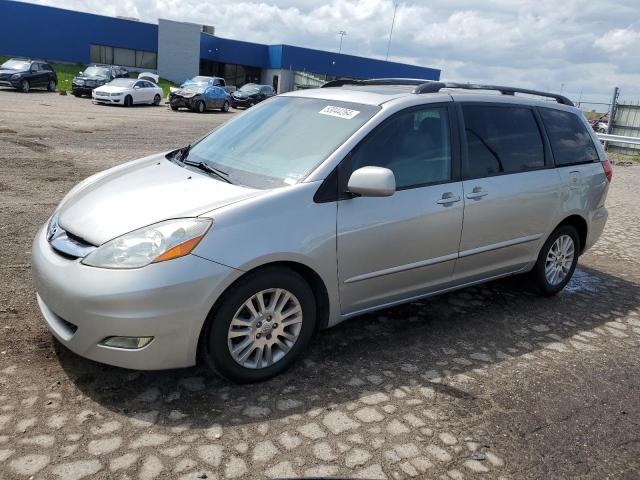 5TDZK22C98S222193 - 2008 TOYOTA SIENNA XLE SILVER photo 1