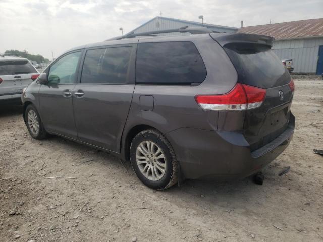 5TDYK3DC3DS357548 - 2013 TOYOTA SIENNA XLE GRAY photo 2