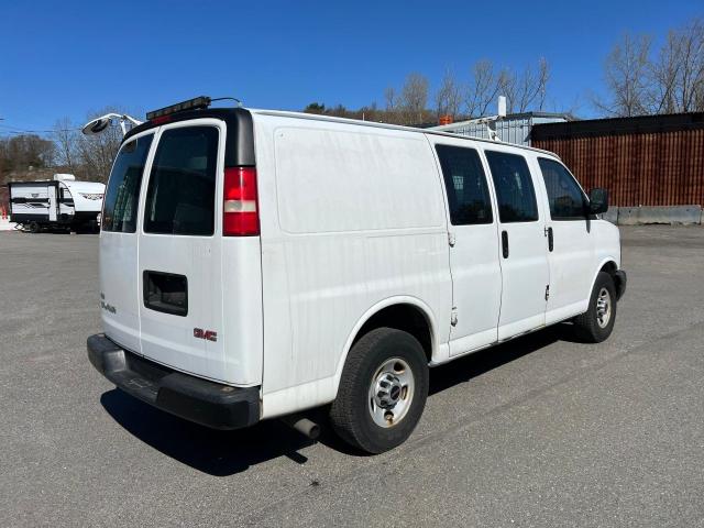 1GTZGFBAXA1142363 - 2010 GMC SAVANA G2500 WHITE photo 4