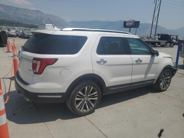 1FM5K8HT1JGA80166 - 2018 FORD EXPLORER PLATINUM WHITE photo 3