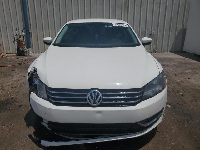 1VWAT7A33FC095011 - 2015 VOLKSWAGEN PASSAT S WHITE photo 5