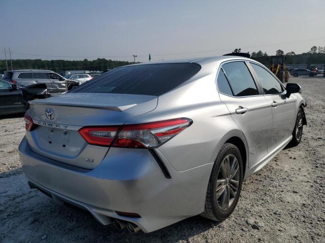 4T1B11HK9JU045039 - 2018 TOYOTA CAMRY LE/S L SILVER photo 3