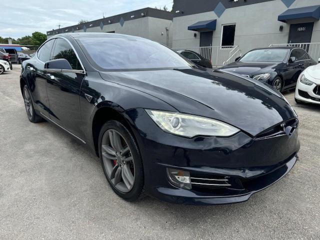 5YJSA1H13EFP40997 - 2014 TESLA MODEL S BLACK photo 4