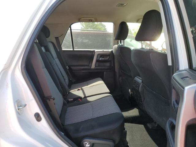 JTEBU5JR0J5540245 - 2018 TOYOTA 4RUNNER SR5/SR5 PREMIUM 白色 照片 11