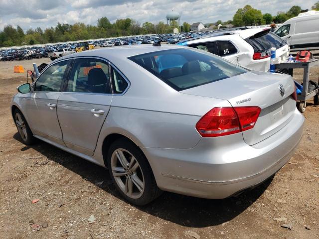 1VWBN7A37CC033864 - 2012 VOLKSWAGEN PASSAT SE SILVER photo 2