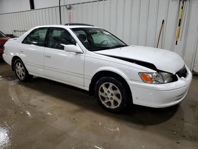 JT2BG22K910602453 - 2001 TOYOTA CAMRY CE WHITE photo 4