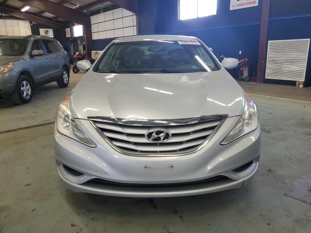 5NPEB4ACXCH338335 - 2012 HYUNDAI SONATA GLS SILVER photo 5