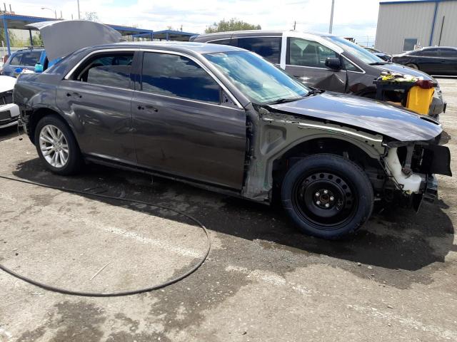 2C3CCAAG3HH544283 - 2017 CHRYSLER 300 LIMITED GRAY photo 4
