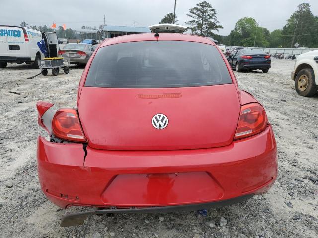 3VWFP7AT1EM626794 - 2014 VOLKSWAGEN BEETLE RED photo 6