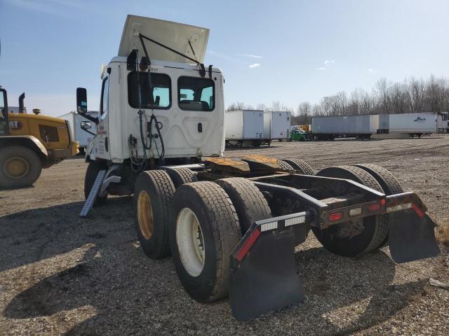 3AKJHLDV9KSKJ7419 - 2019 FREIGHTLINER CASCADIA 1 WHITE photo 3