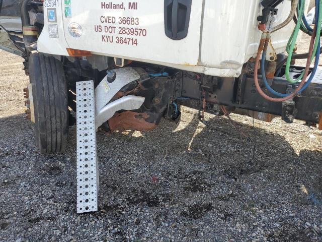 3AKJHLDV9KSKJ7419 - 2019 FREIGHTLINER CASCADIA 1 WHITE photo 9