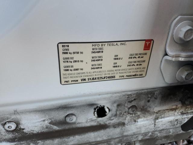 5YJSA1E25JF246065 - 2018 TESLA MODEL S WHITE photo 12
