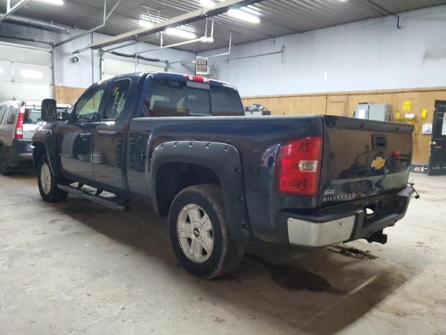 1GCSKSE3XAZ271338 - 2010 CHEVROLET SILVERADO K1500 LT BLUE photo 2