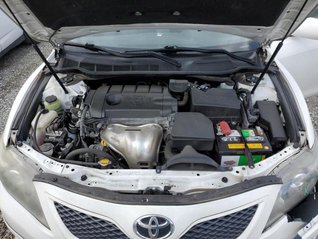 4T1BF3EK9BU688638 - 2011 TOYOTA CAMRY BASE WHITE photo 11