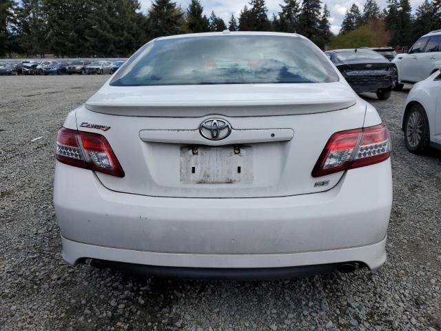 4T1BF3EK9BU688638 - 2011 TOYOTA CAMRY BASE WHITE photo 6