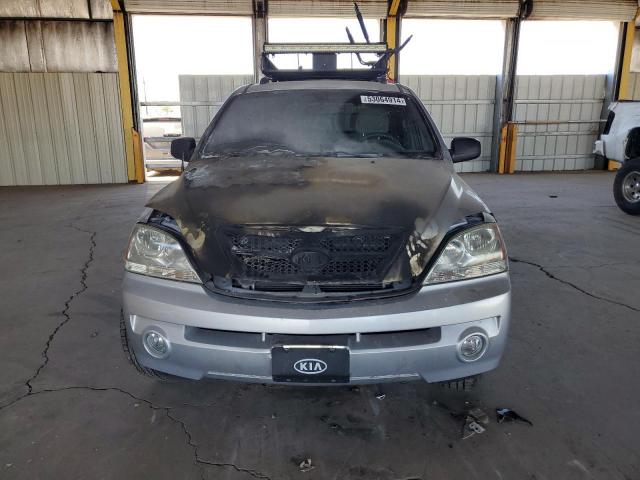 KNDJC733745315459 - 2004 KIA SORENTO EX SILVER photo 5