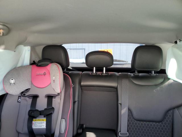 3C4NJDBB8JT423289 - 2018 JEEP COMPASS LATITUDE أبيض صورة 10