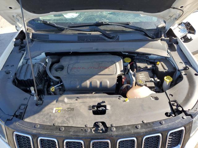 3C4NJDBB8JT423289 - 2018 JEEP COMPASS LATITUDE أبيض صورة 12