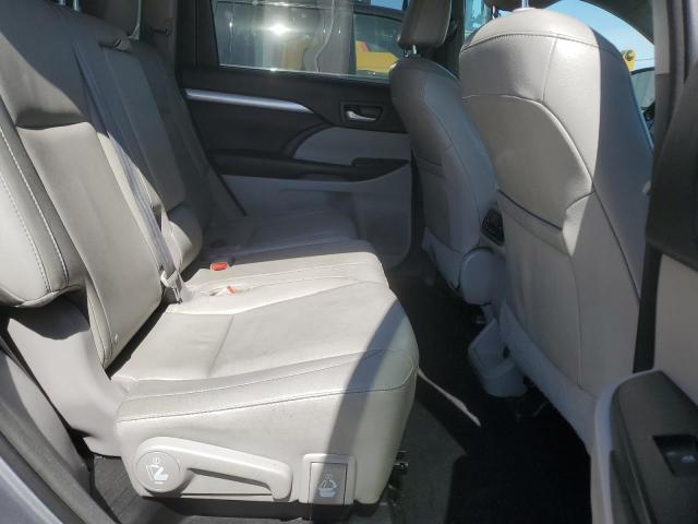 5TDJKRFH3GS355302 - 2016 TOYOTA HIGHLANDER XLE SILVER photo 11