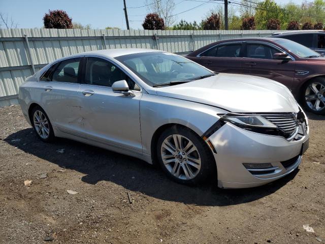3LN6L2G95DR809836 - 2013 LINCOLN MKZ SILVER photo 4