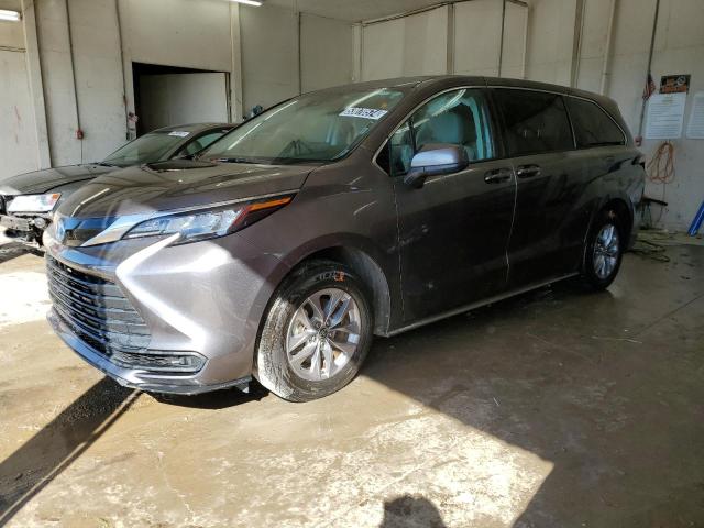 2023 TOYOTA SIENNA LE, 