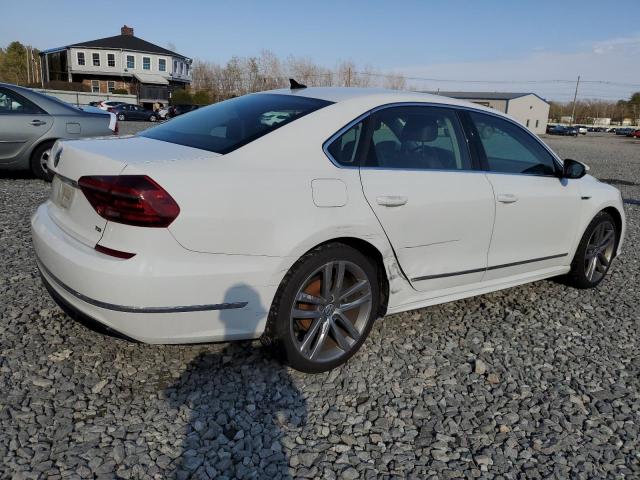 1VWDT7A34HC028899 - 2017 VOLKSWAGEN PASSAT R-LINE თეთრი ფოტო 3