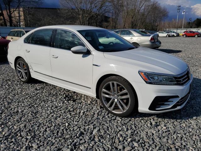 1VWDT7A34HC028899 - 2017 VOLKSWAGEN PASSAT R-LINE თეთრი ფოტო 4