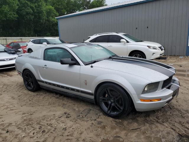 1ZVHT80N275212977 - 2007 FORD MUSTANG SILVER photo 4