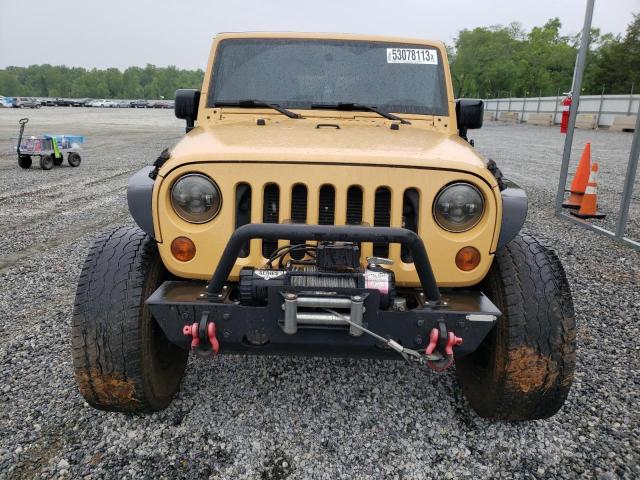 1C4BJWDG3DL627571 - 2013 JEEP WRANGLER U SPORT YELLOW photo 5