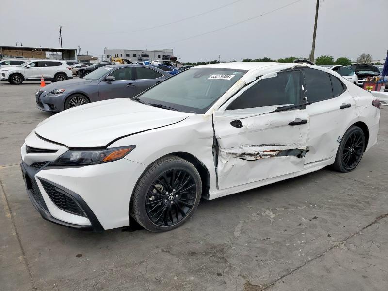 4T1G11AK8NU033910 - 2022 TOYOTA CAMRY SE WHITE photo 1