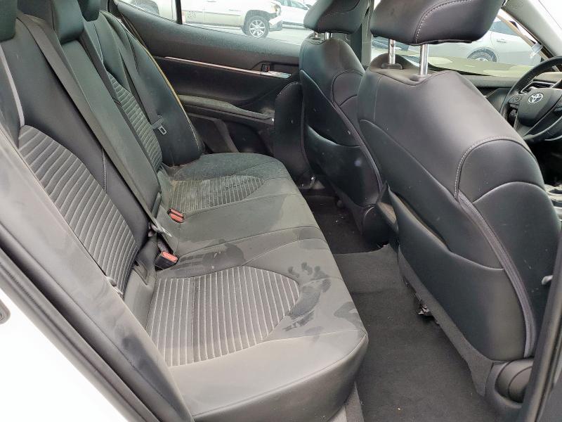 4T1G11AK8NU033910 - 2022 TOYOTA CAMRY SE WHITE photo 10