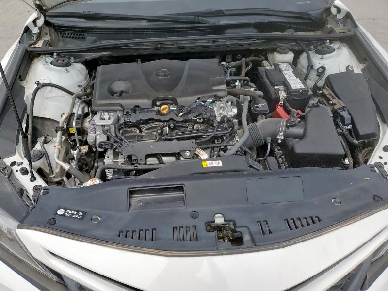 4T1G11AK8NU033910 - 2022 TOYOTA CAMRY SE WHITE photo 11