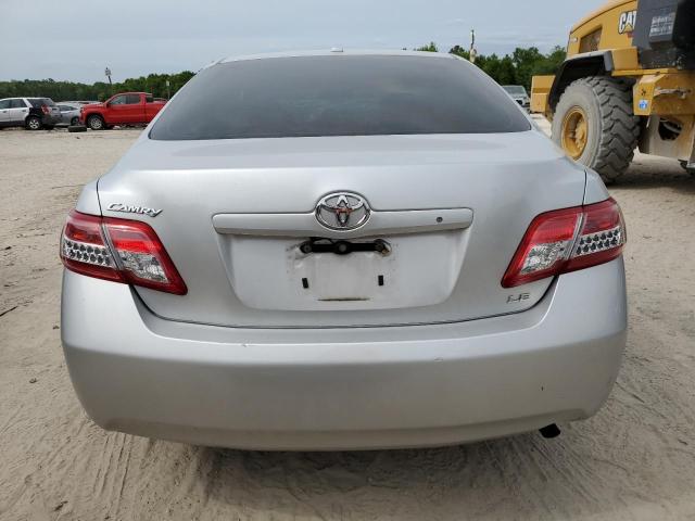 4T1BF3EK7BU186873 - 2011 TOYOTA CAMRY BASE SILVER photo 6