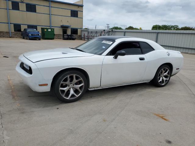 2B3CJ4DV4AH282391 - 2010 DODGE CHALLENGER SE WHITE photo 1