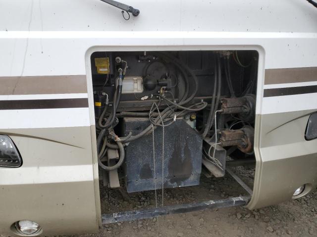 1RF52435332023868 - 2003 ROADMASTER RAIL MTRHM WHITE photo 9