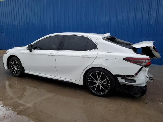 4T1G11AK2PU772080 - 2023 TOYOTA CAMRY SE NIGHT SHADE WHITE photo 2