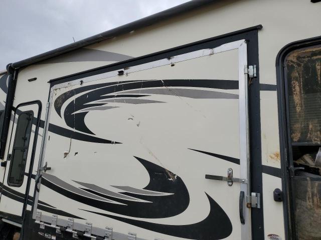 5SFCG4435JE358796 - 2018 HEARTLAND GATEWAY თეთრი ფოტო 8