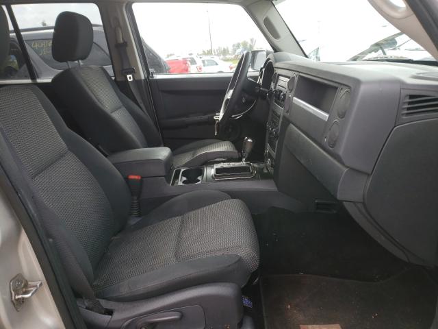 1J8HG48K58C196919 - 2008 JEEP COMMANDER SPORT ვერცხლისფერი ფოტო 5