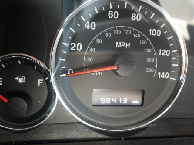 1J8HG48K58C196919 - 2008 JEEP COMMANDER SPORT ვერცხლისფერი ფოტო 8