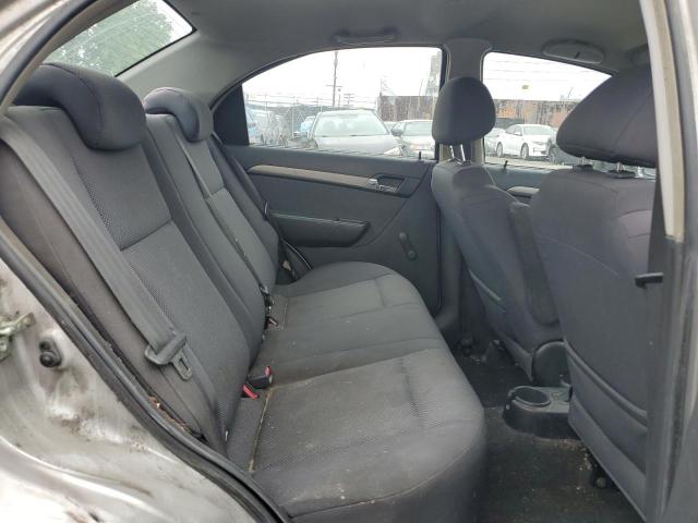 KL1TD56648B013108 - 2008 CHEVROLET AVEO BASE SILVER photo 10