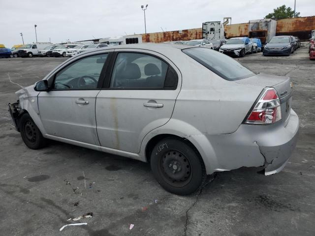 KL1TD56648B013108 - 2008 CHEVROLET AVEO BASE SILVER photo 2