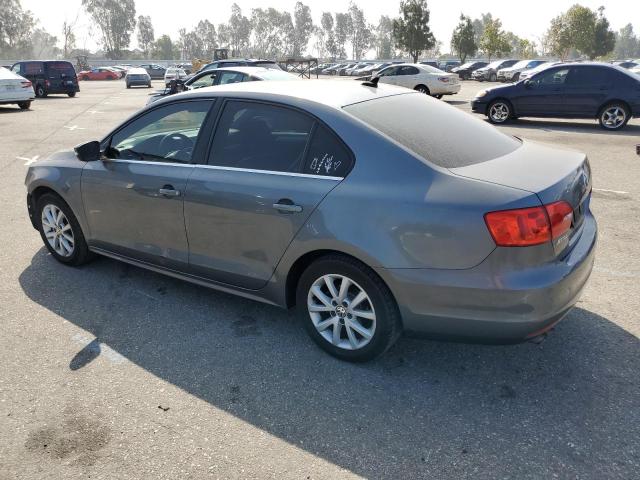 3VWDP7AJ9DM238877 - 2013 VOLKSWAGEN JETTA SE GRAY photo 2