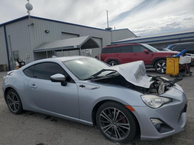 JF1ZNAA10F8712286 - 2015 TOYOTA SCION FR-S SILVER photo 4