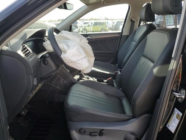 3VV3B7AX8RM100807 - 2024 VOLKSWAGEN TIGUAN SE BLACK photo 7