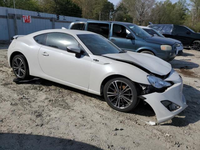 JF1ZNAA16F8710011 - 2015 TOYOTA SCION FR-S WHITE photo 4