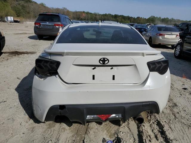 JF1ZNAA16F8710011 - 2015 TOYOTA SCION FR-S WHITE photo 6